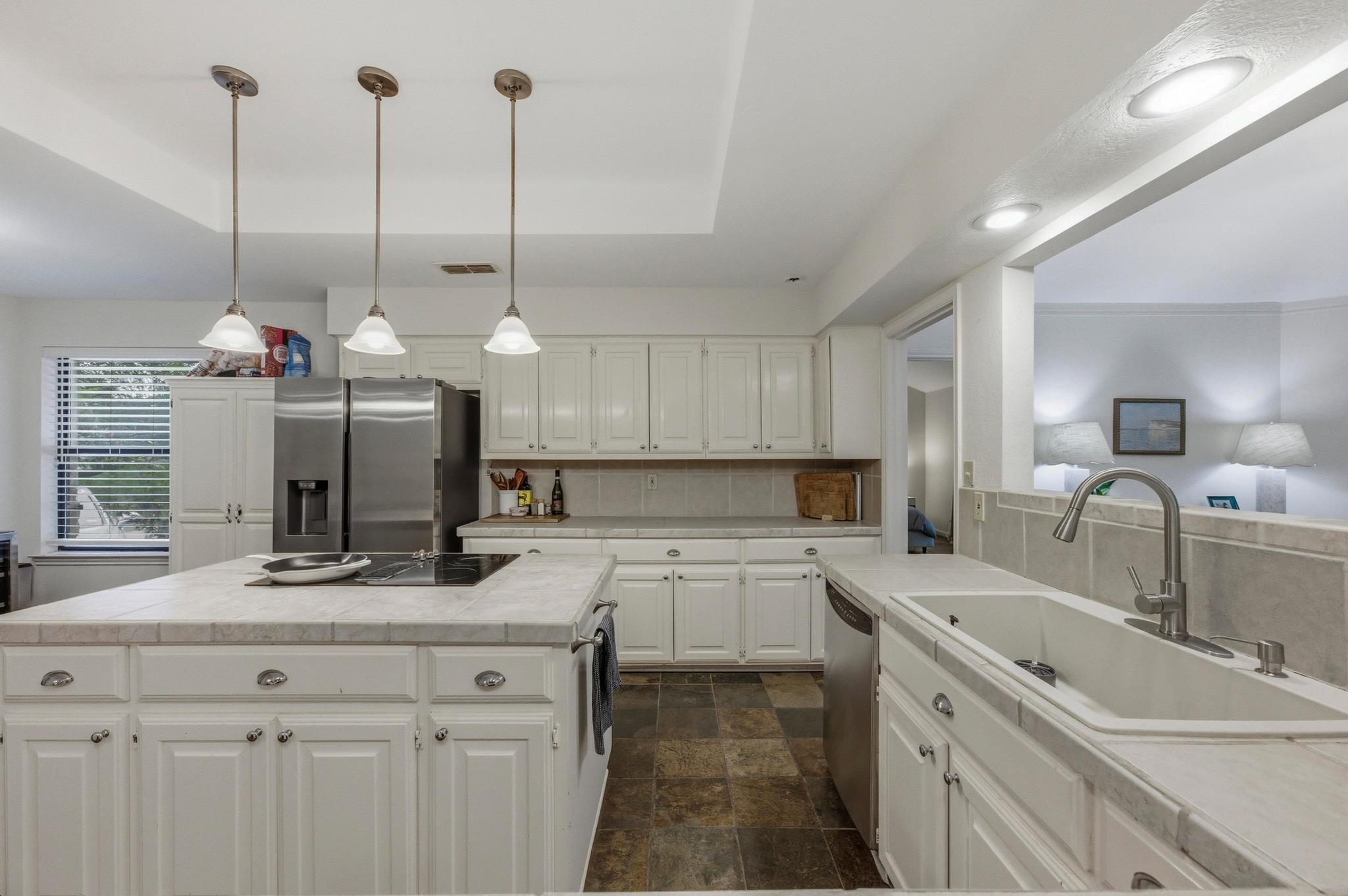 137 Long Wood Ave, Lakeway, TX 78734