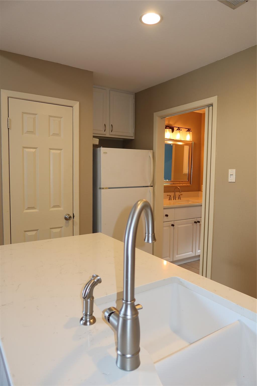 2210 Pearl St # 303, Austin, TX 78705