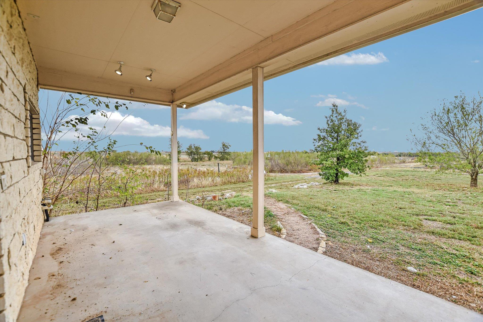 990 CR 331, Granger, TX 76530