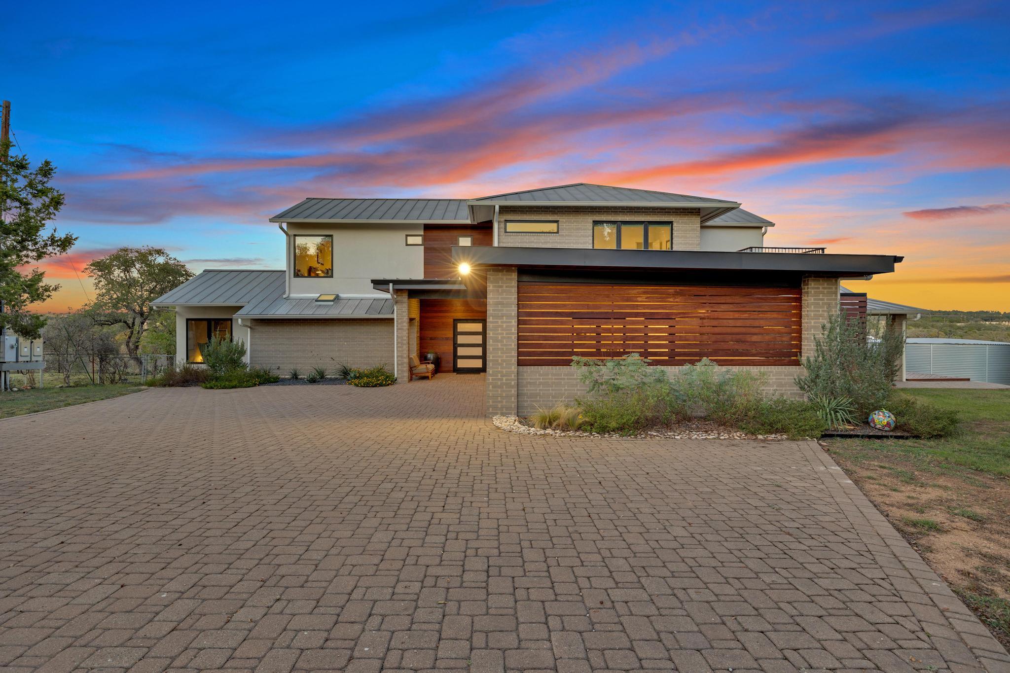 24710 Fossil Trl, Spicewood, TX 78669