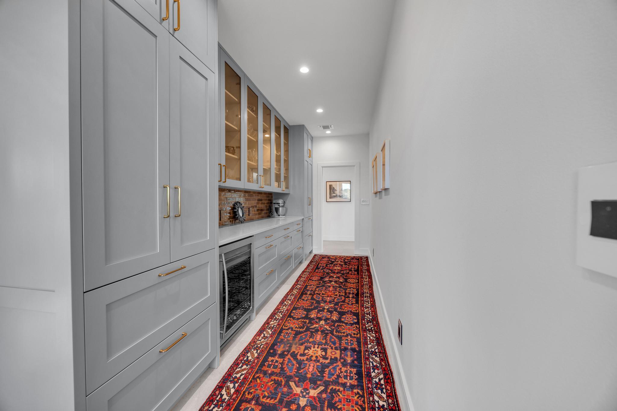 24710 Fossil Trl, Spicewood, TX 78669