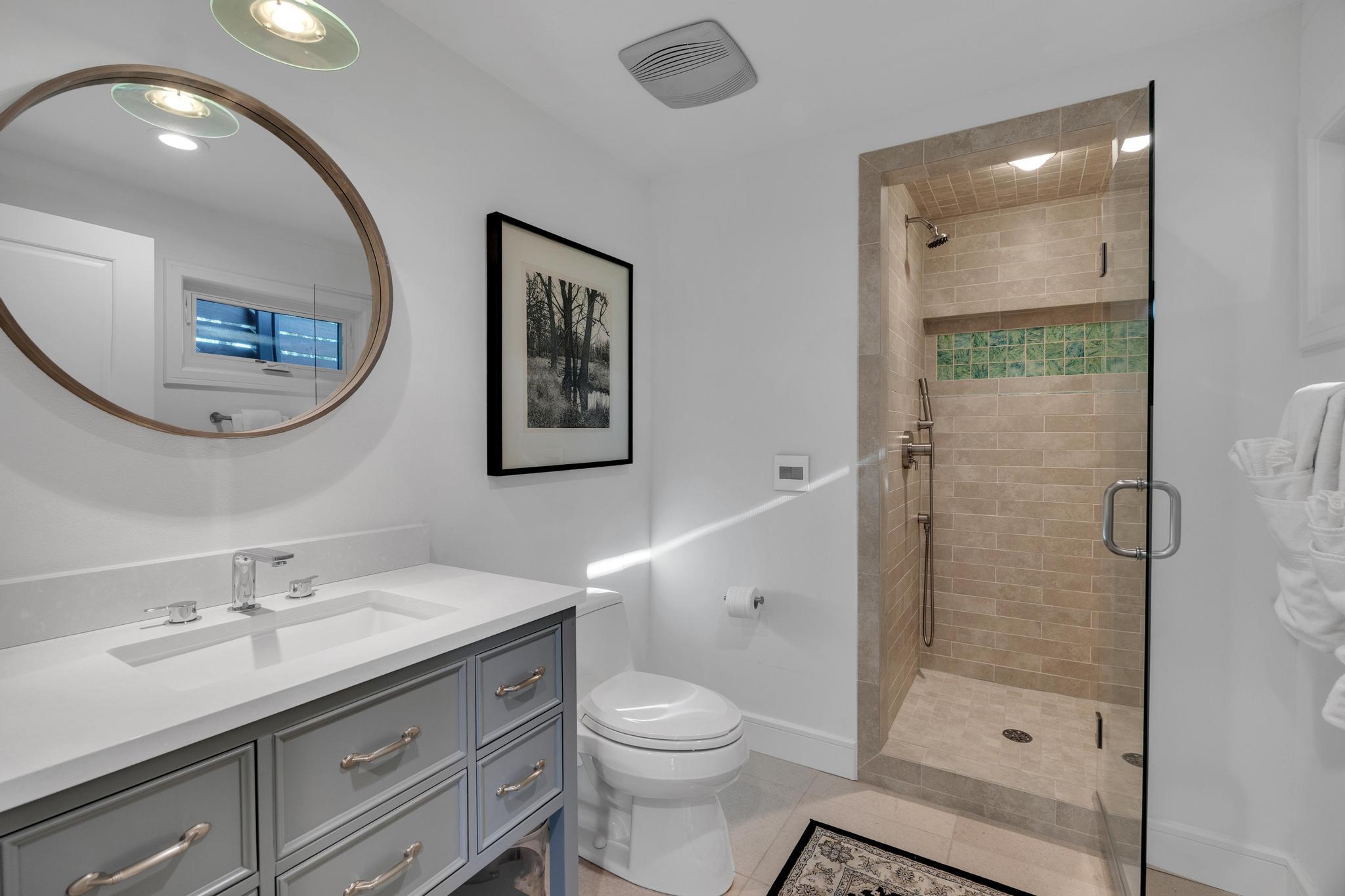 24710 Fossil Trl, Spicewood, TX 78669