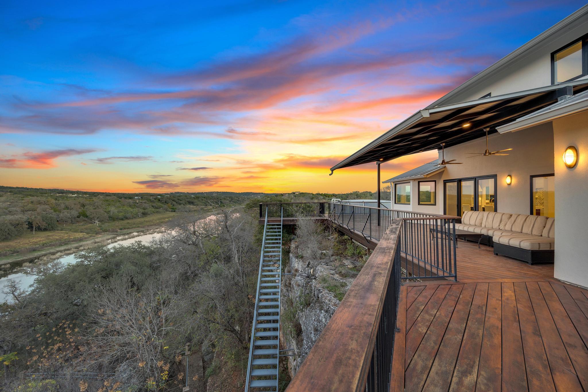 24710 Fossil Trl, Spicewood, TX 78669