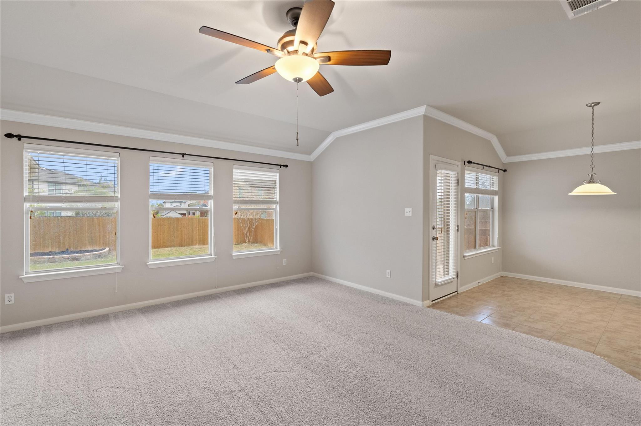 19624 Cheyenne Valley Dr, Round Rock, TX 78664