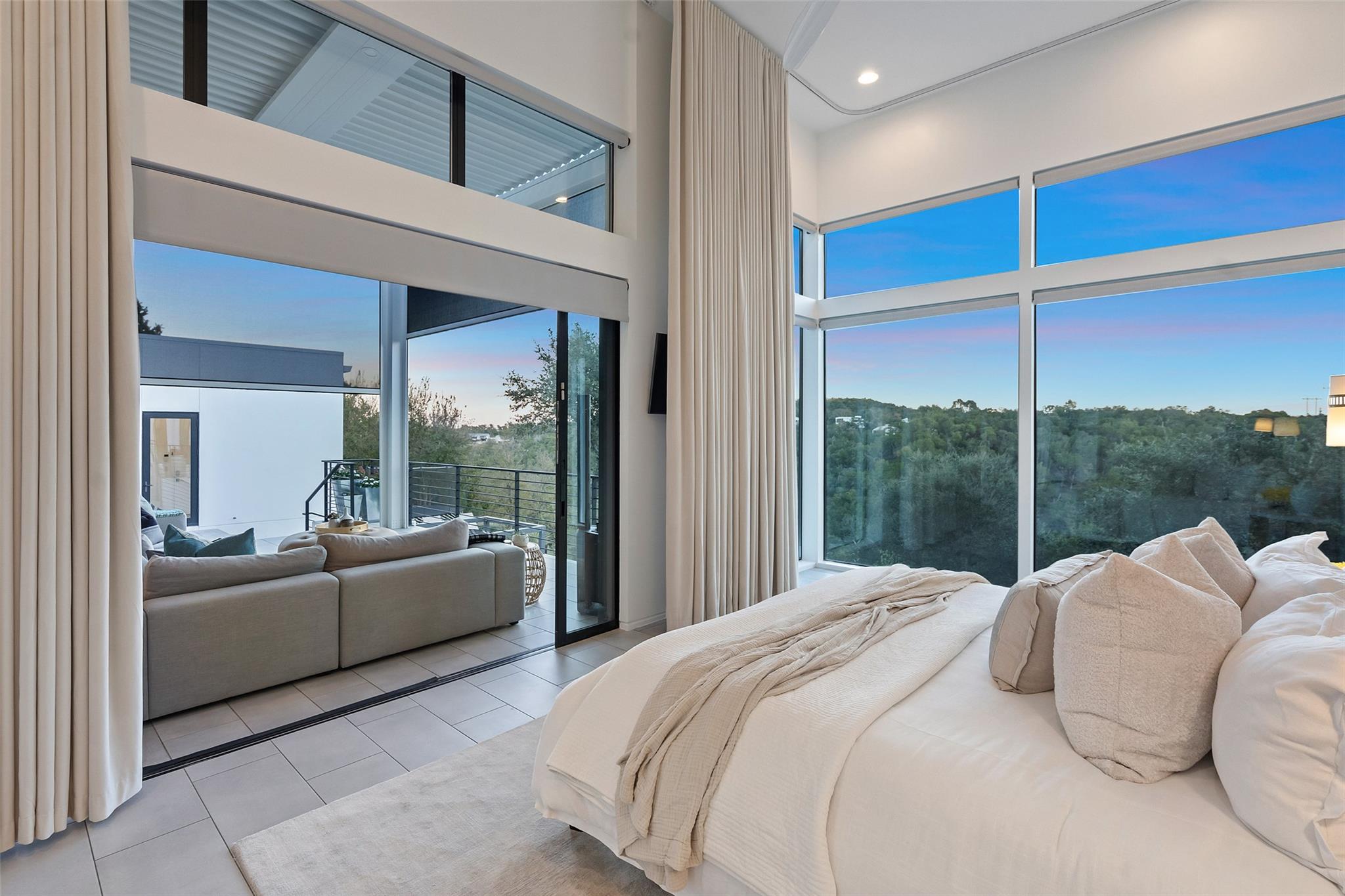 1904 Yaupon Valley Rd, West Lake Hills, TX 78746