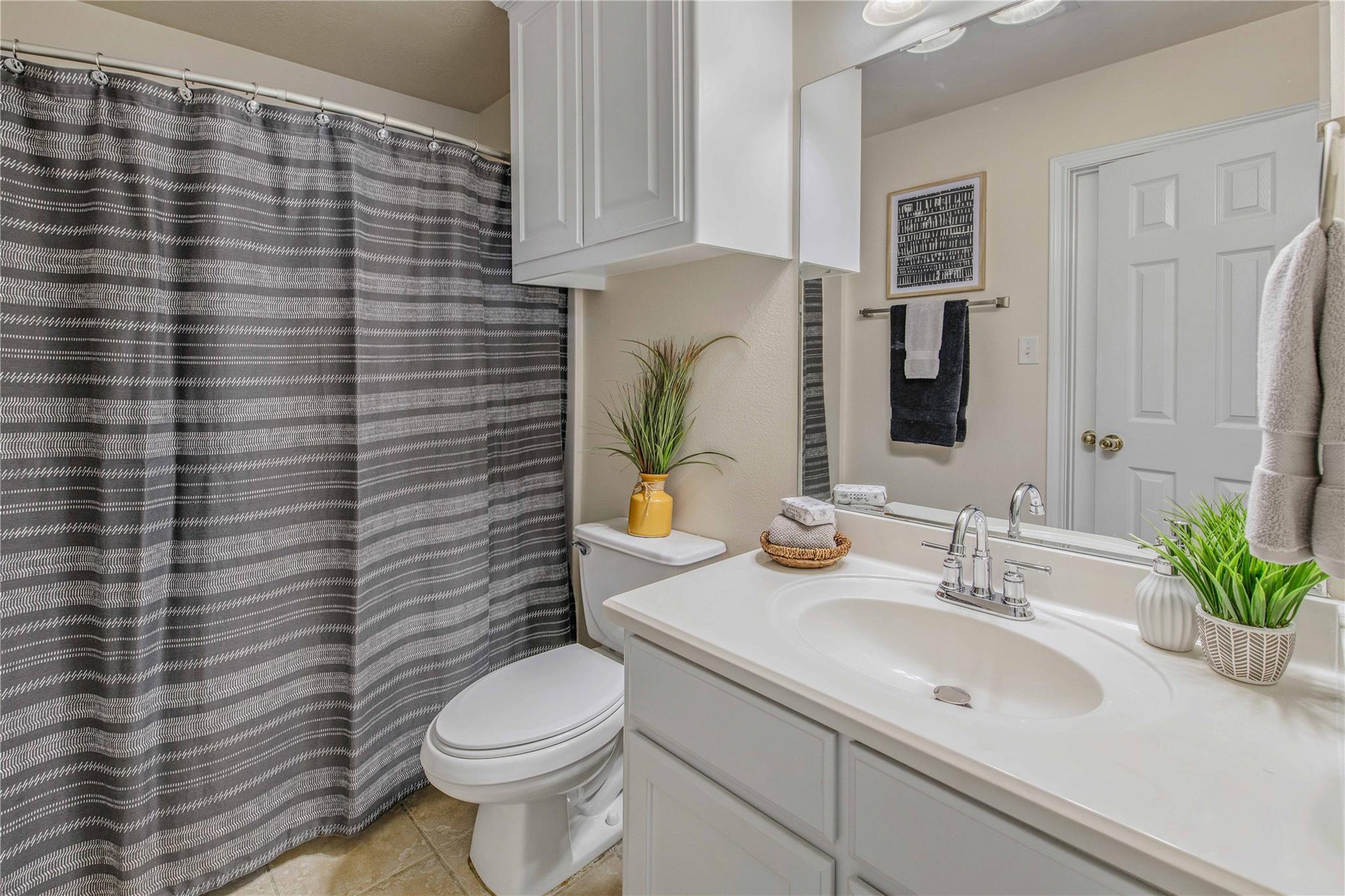 903 Crepe Myrtle St, College Station, TX 77845