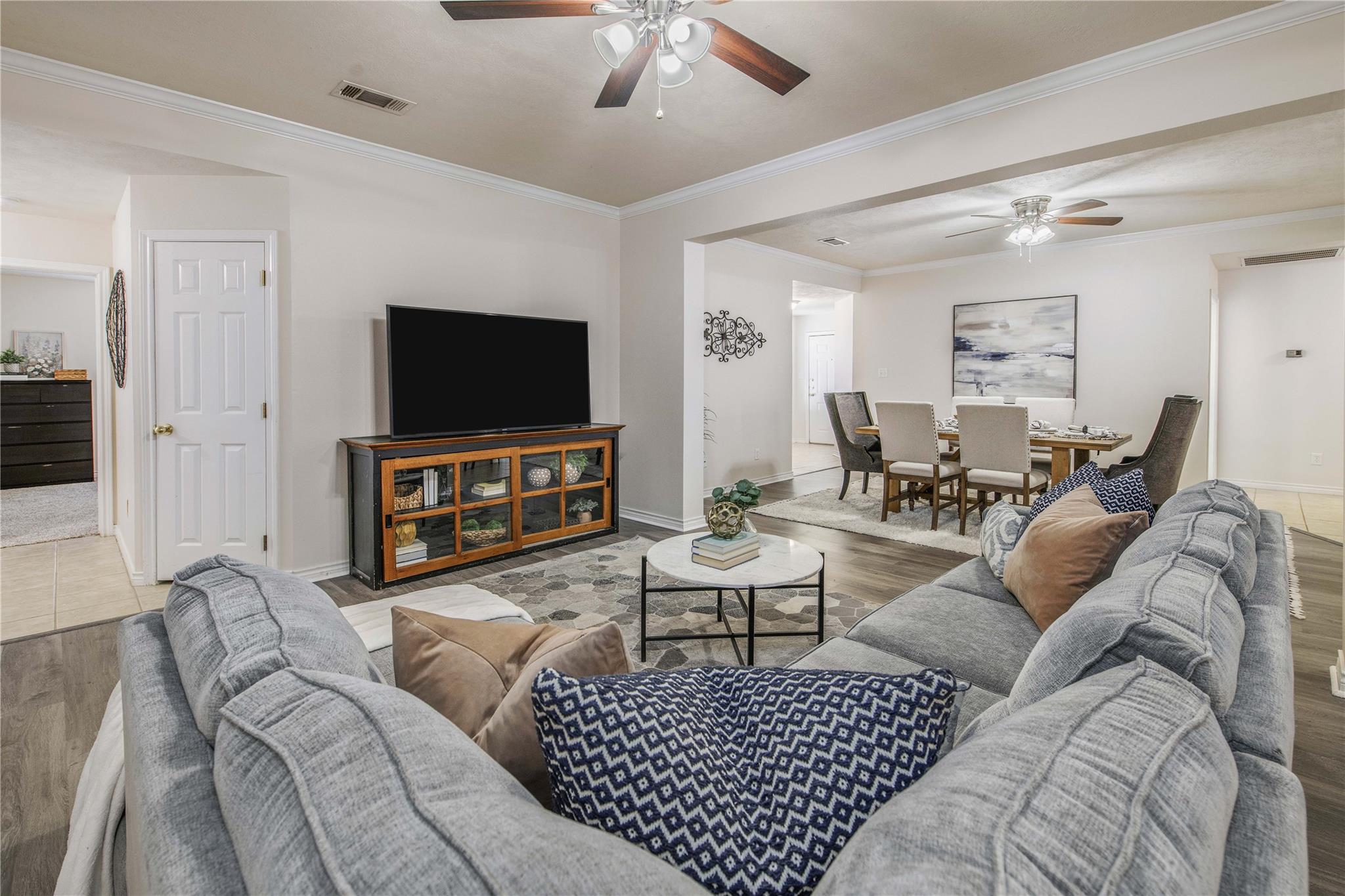 903 Crepe Myrtle St, College Station, TX 77845