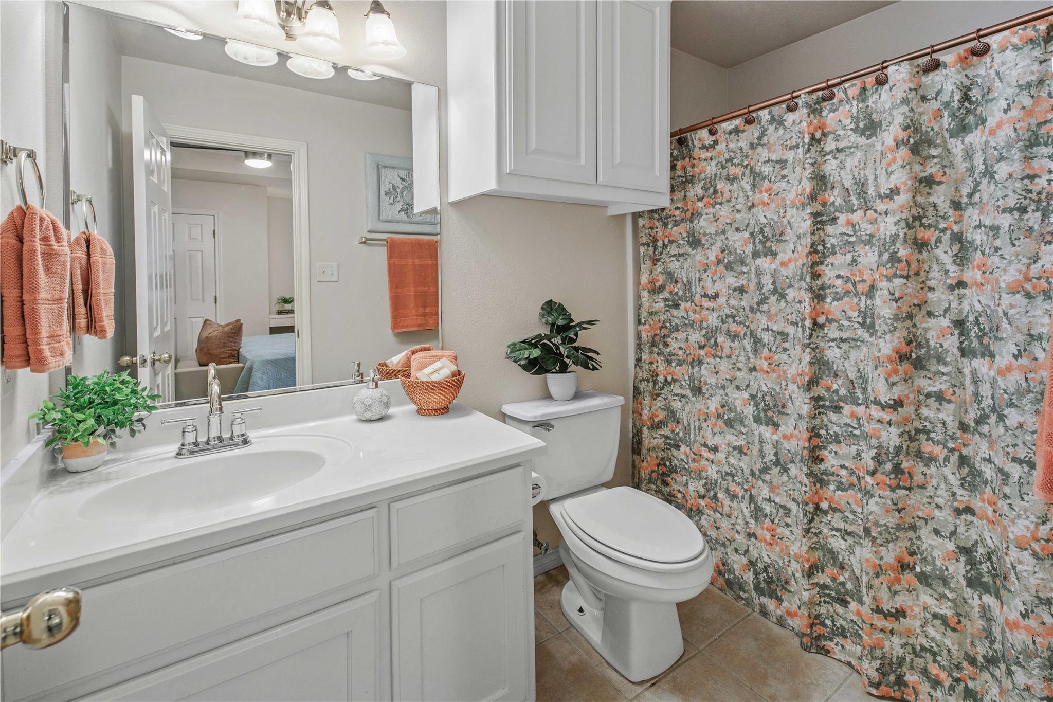 903 Crepe Myrtle St, College Station, TX 77845