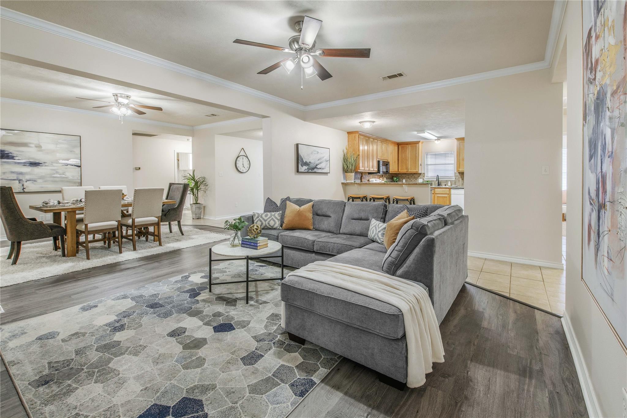 903 Crepe Myrtle St, College Station, TX 77845