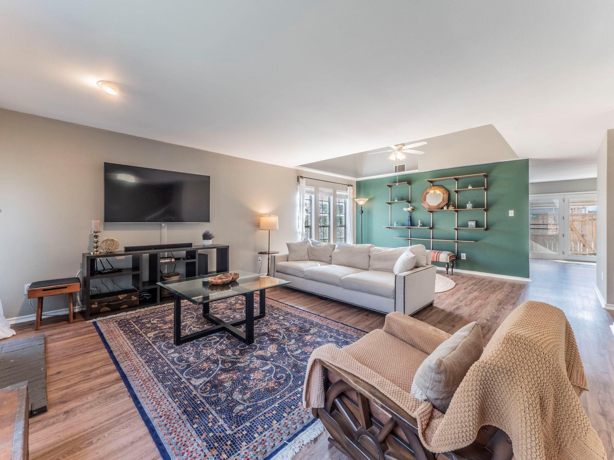 2110 Morley Dr, Austin, TX 78752