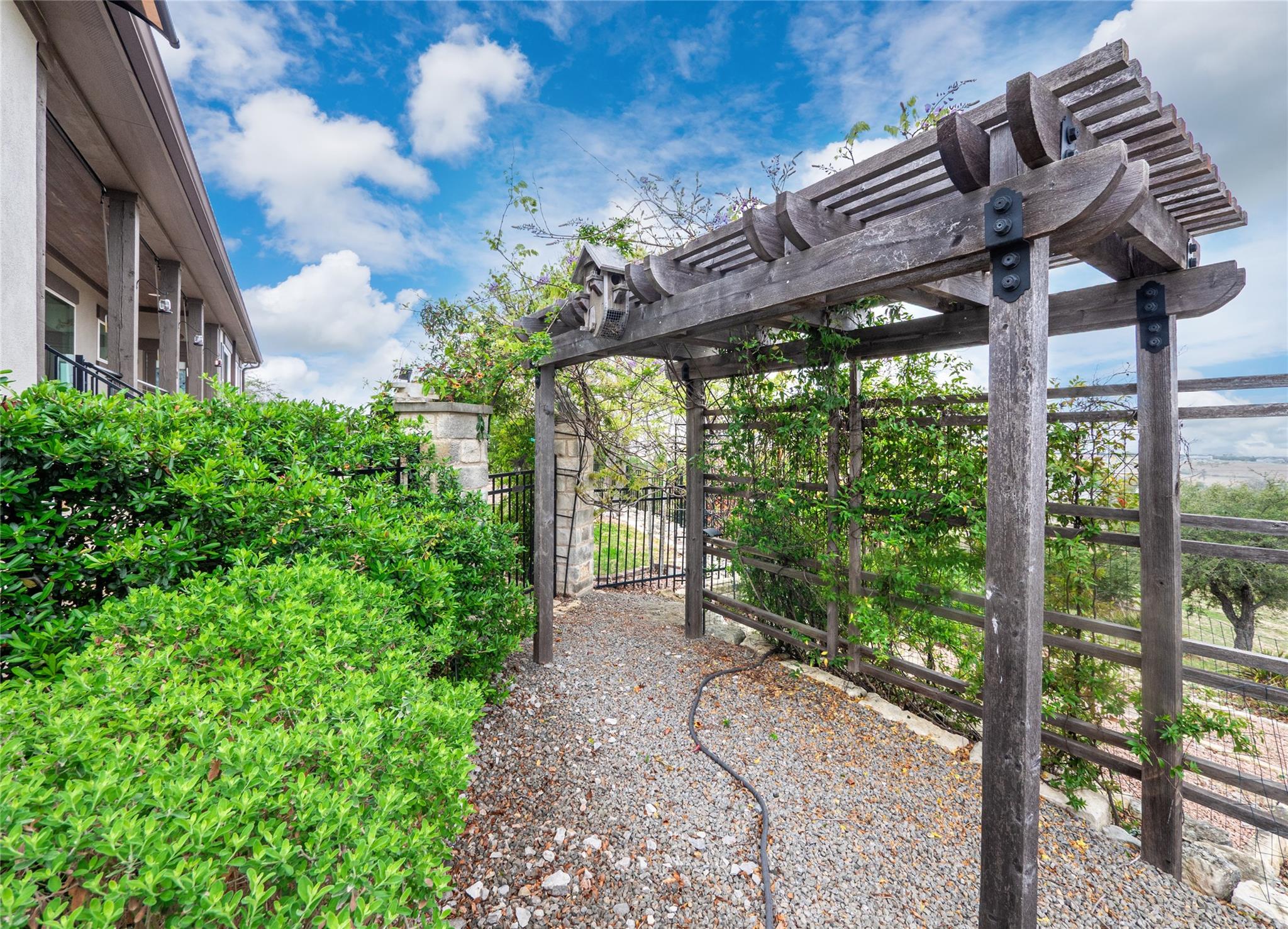 504 Cedar Mountain Dr, Marble Falls, TX 78654