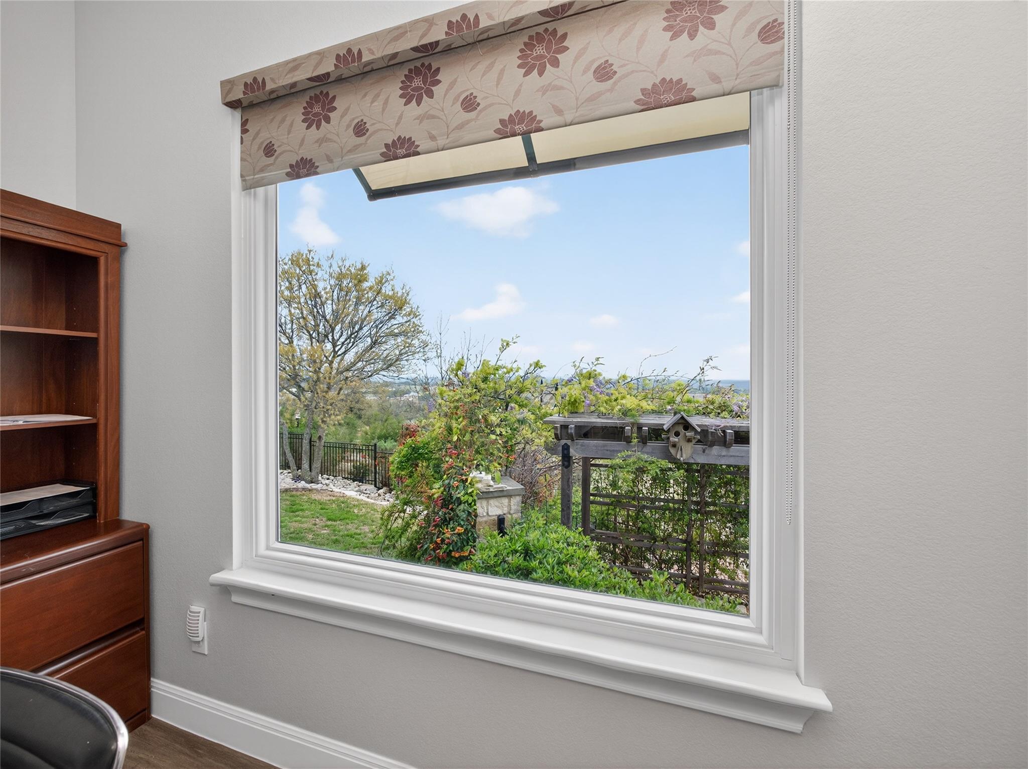 504 Cedar Mountain Dr, Marble Falls, TX 78654