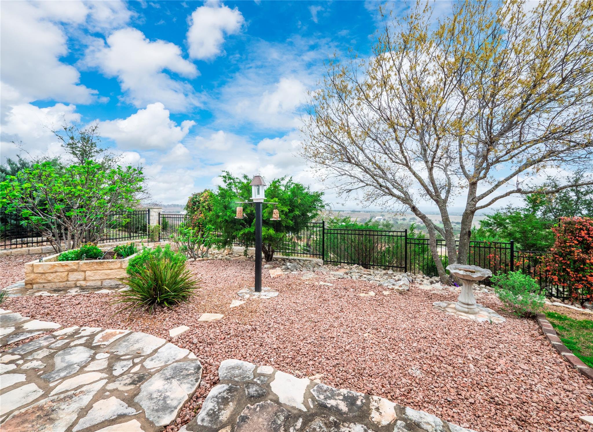 504 Cedar Mountain Dr, Marble Falls, TX 78654