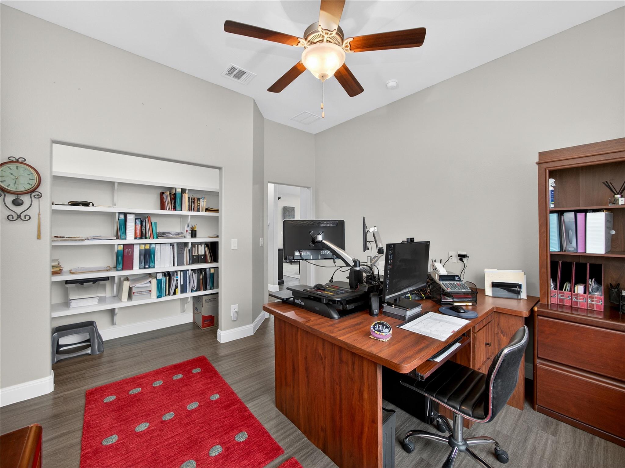 504 Cedar Mountain Dr, Marble Falls, TX 78654