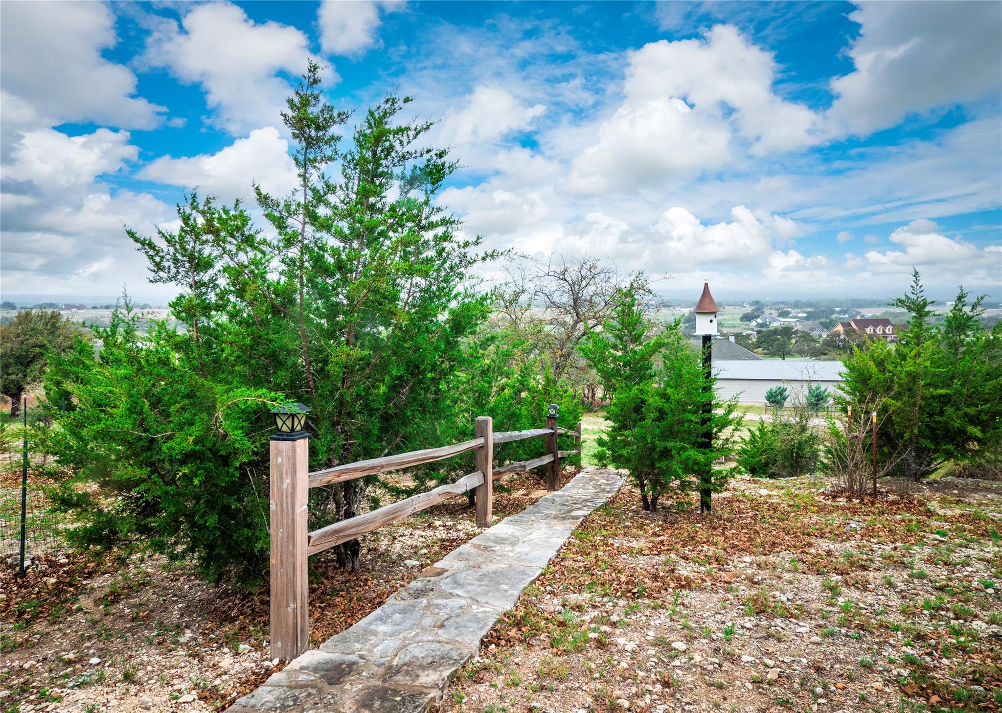 504 Cedar Mountain Dr, Marble Falls, TX 78654