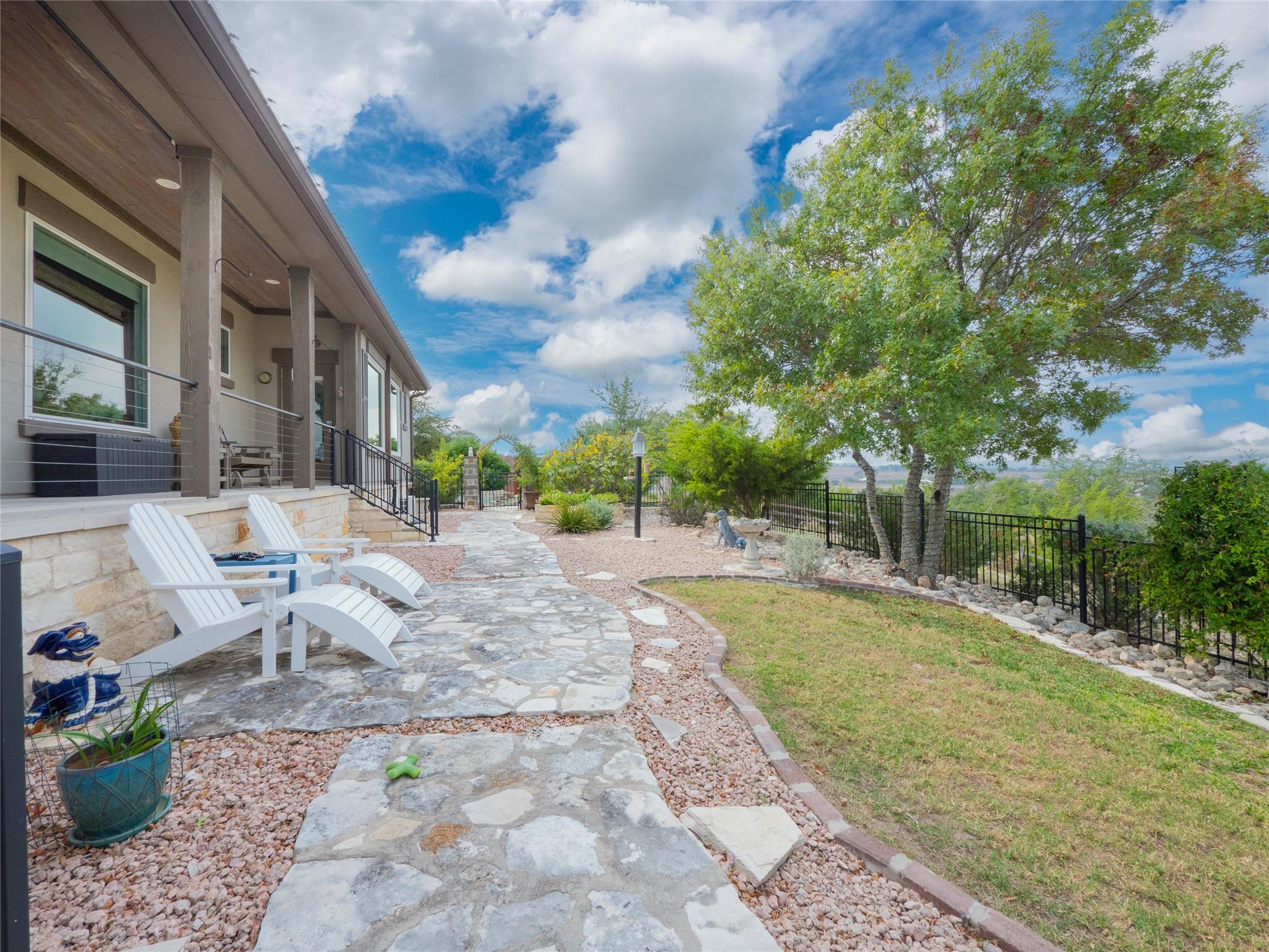 504 Cedar Mountain Dr, Marble Falls, TX 78654