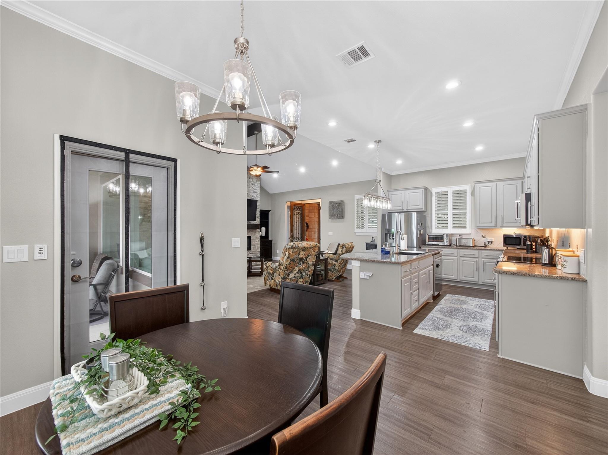 504 Cedar Mountain Dr, Marble Falls, TX 78654