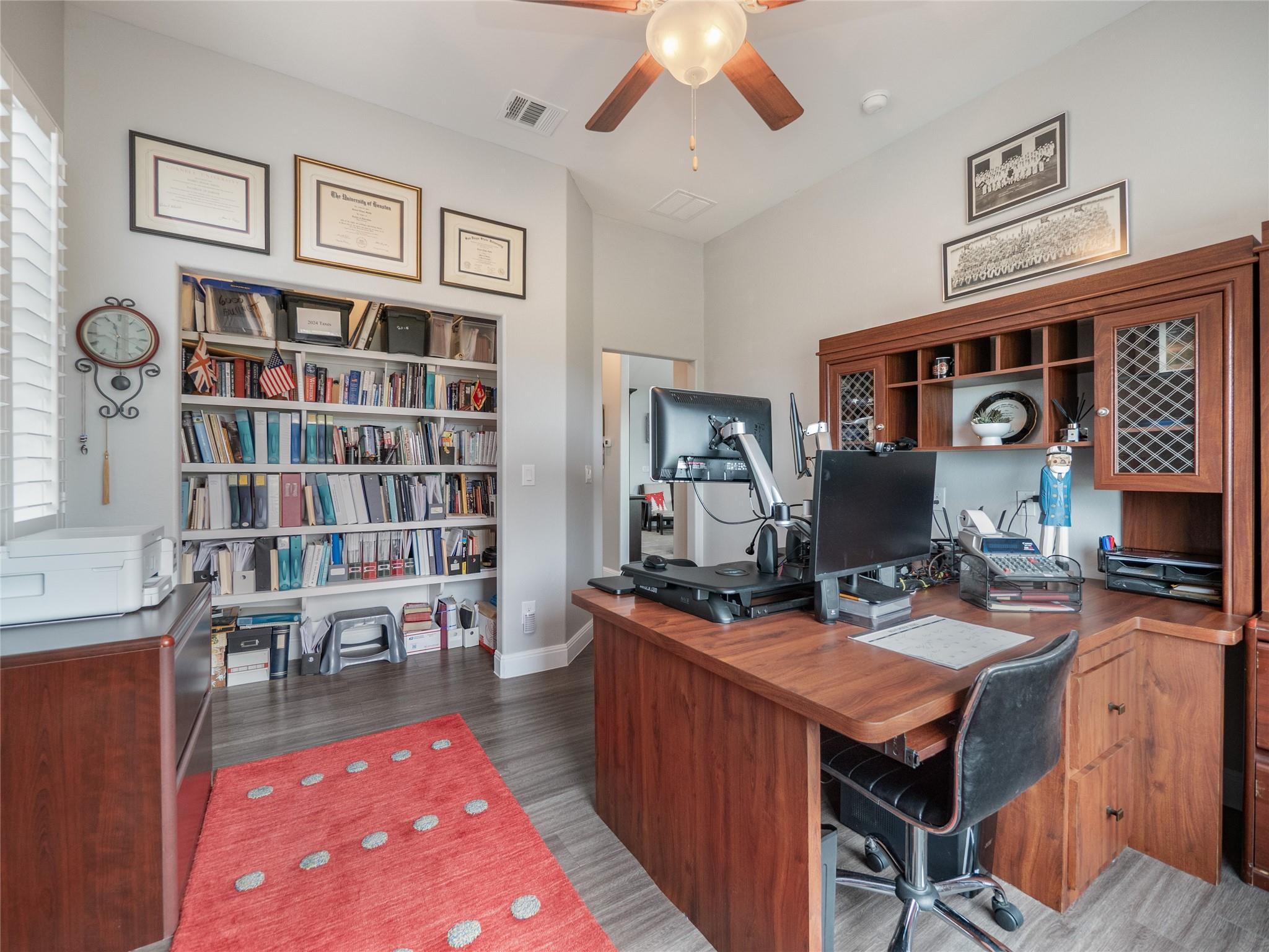 504 Cedar Mountain Dr, Marble Falls, TX 78654