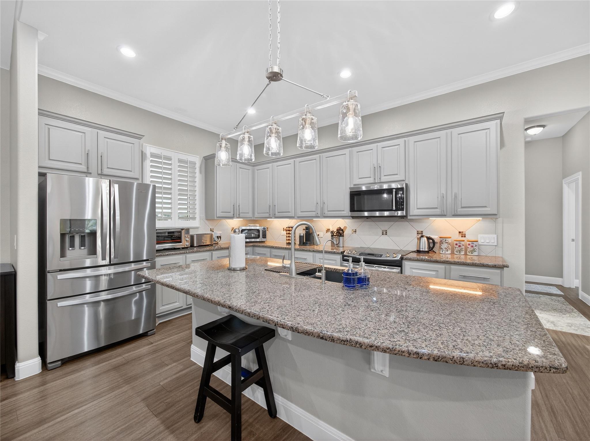 504 Cedar Mountain Dr, Marble Falls, TX 78654