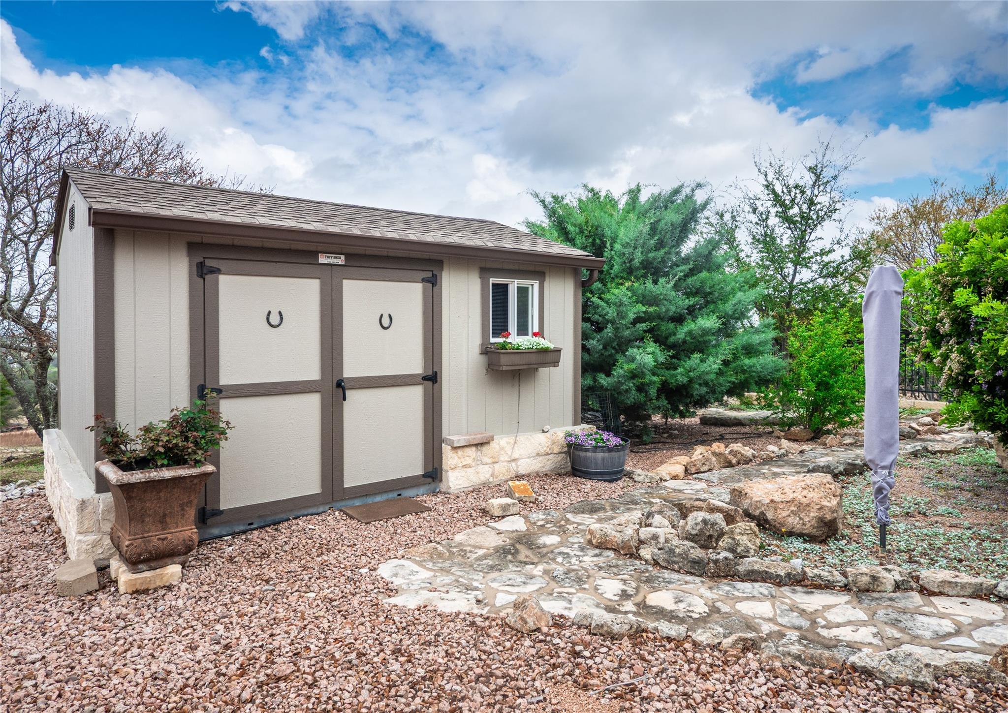 504 Cedar Mountain Dr, Marble Falls, TX 78654