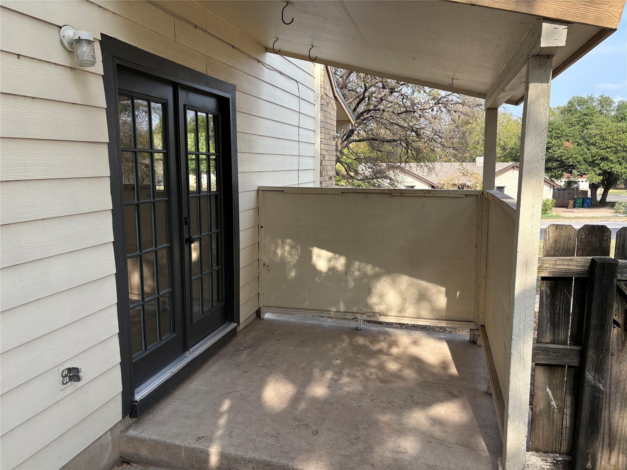 7100 Silver Dale Dr # A, Austin, TX 78736