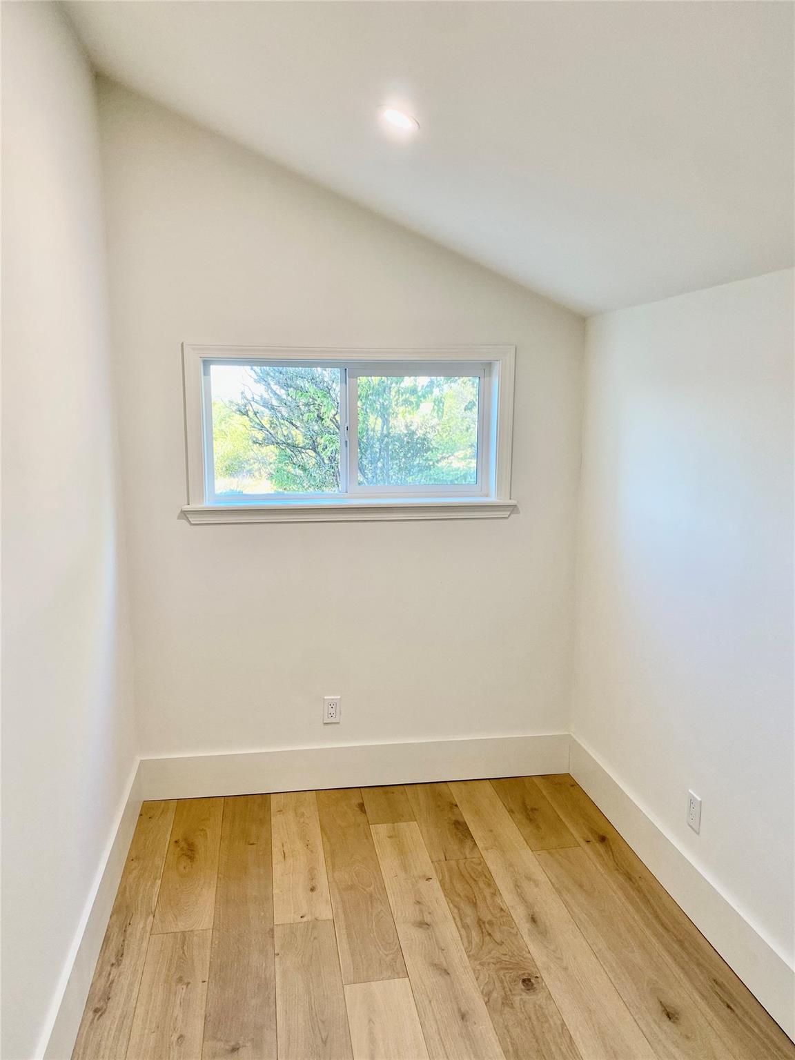 305 N HALL St, Richland Springs, TX 78643