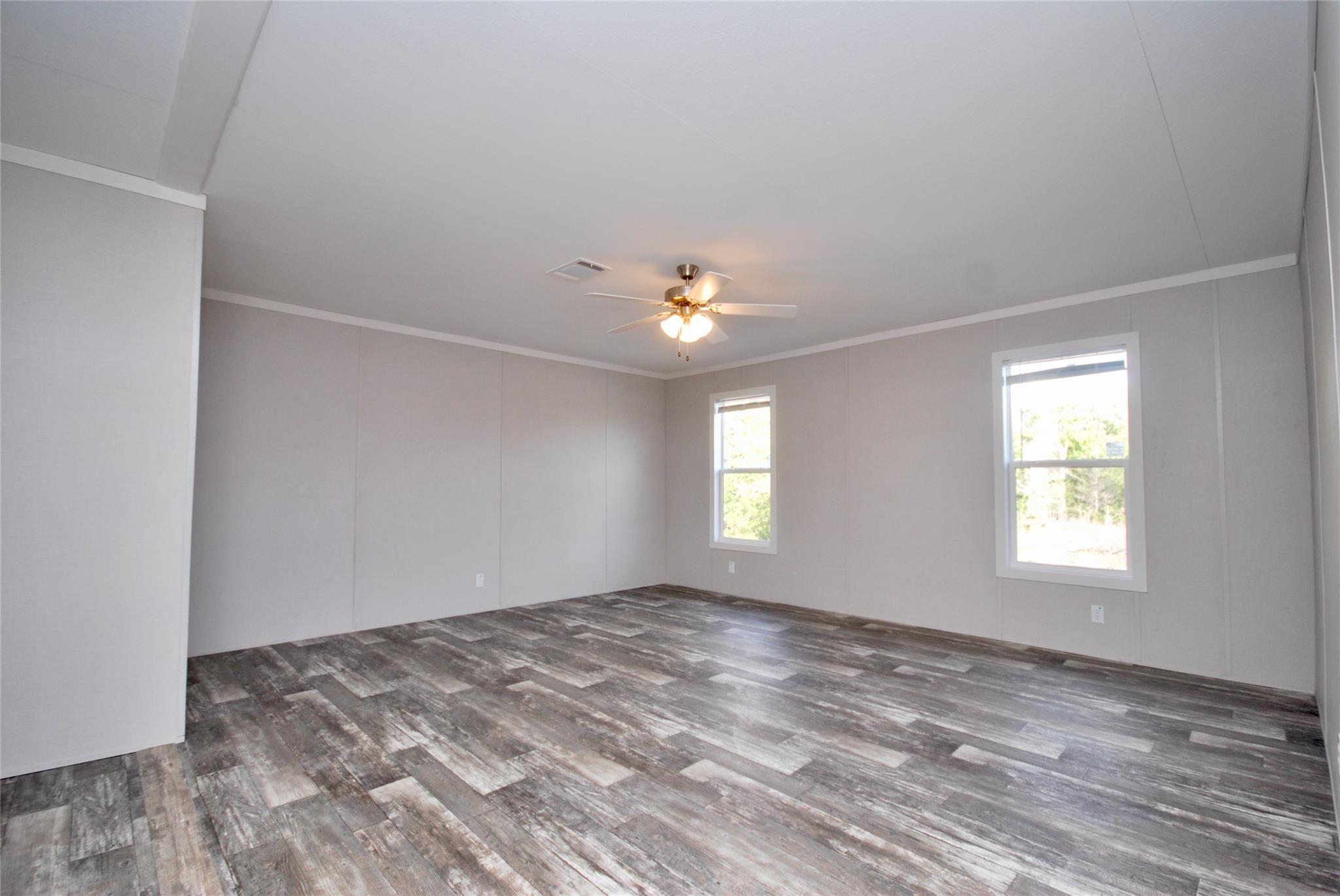 1727 Davis Rd, Muldoon, TX 78949