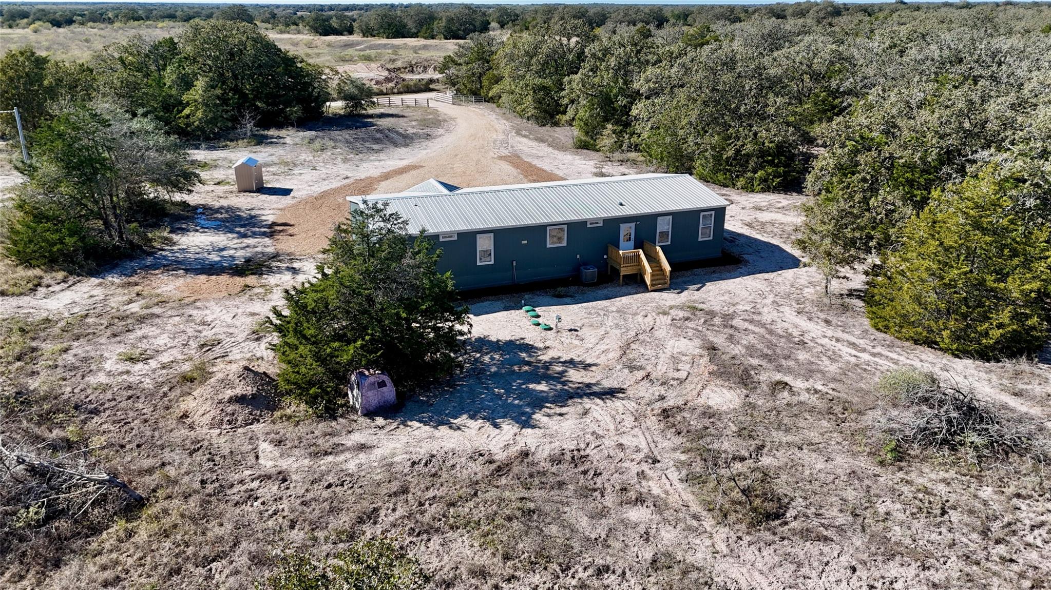 1727 Davis Rd, Muldoon, TX 78949