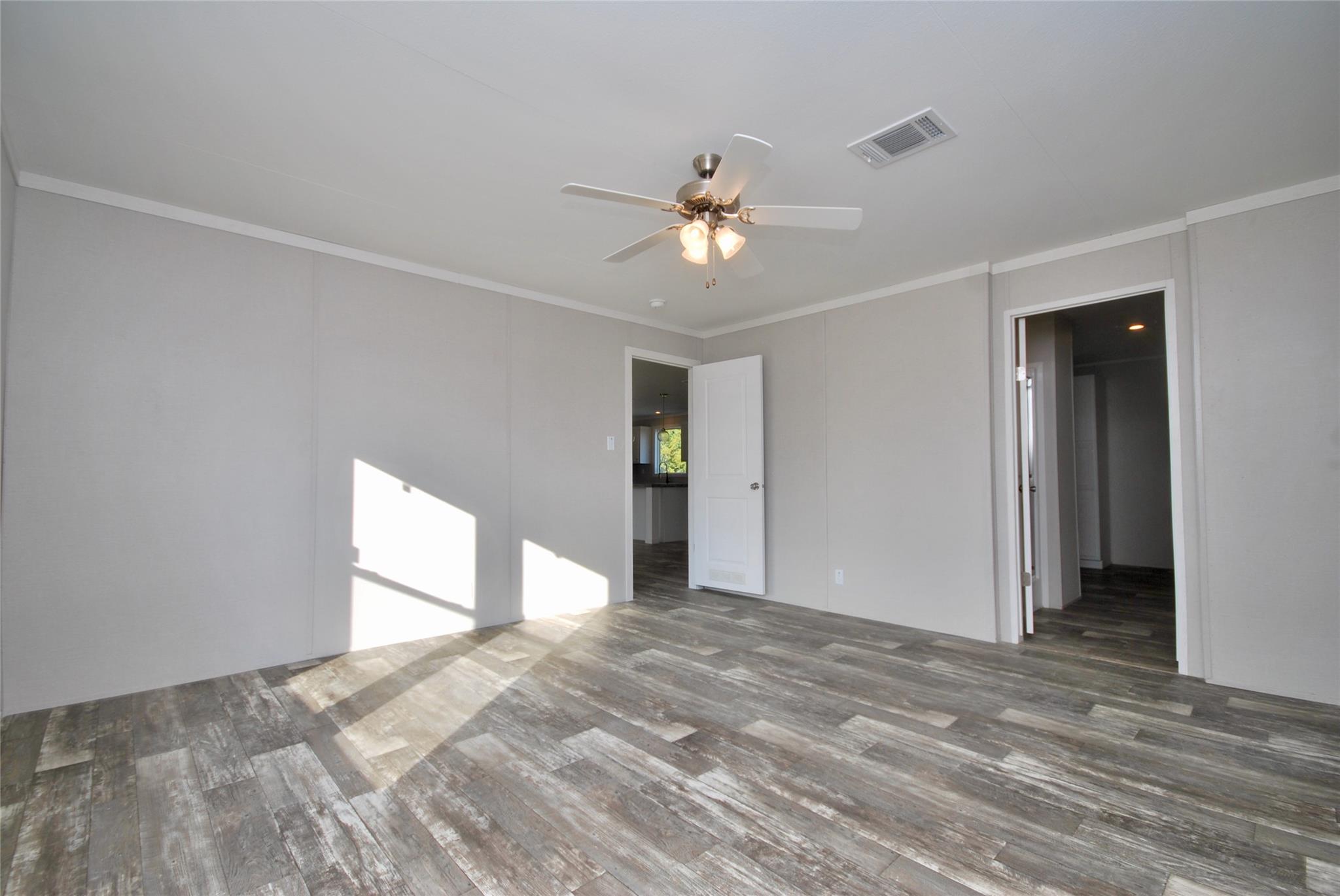 1727 Davis Rd, Muldoon, TX 78949