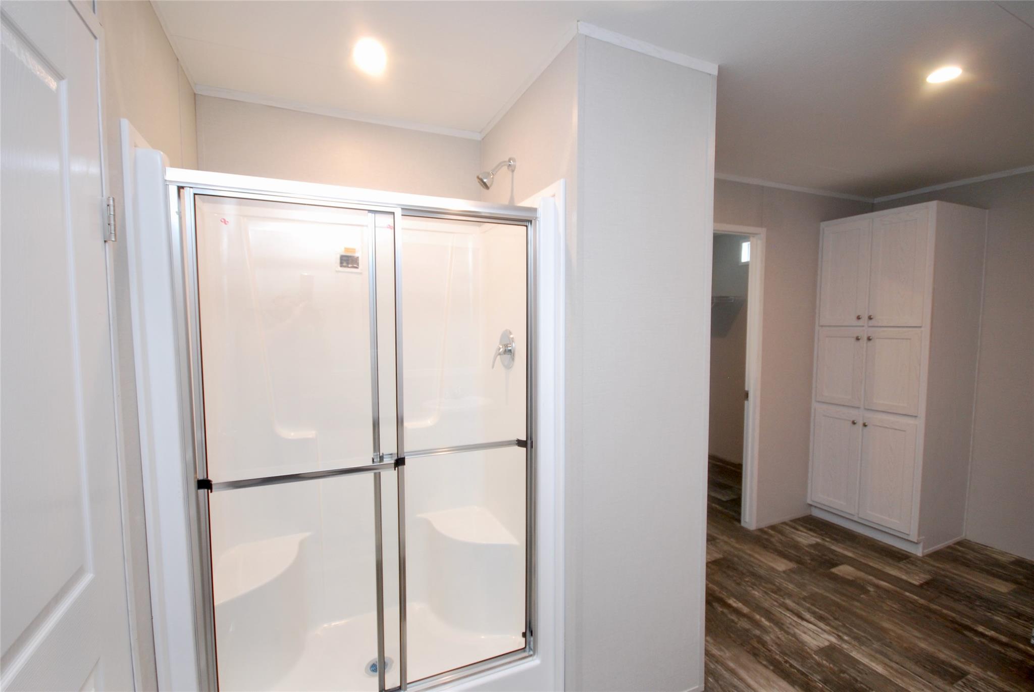 1727 Davis Rd, Muldoon, TX 78949