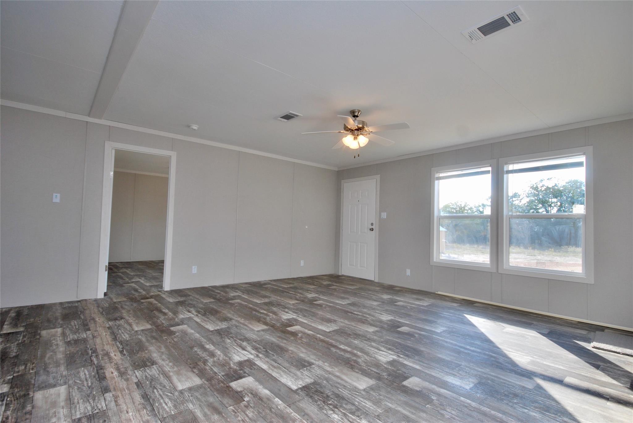 1727 Davis Rd, Muldoon, TX 78949