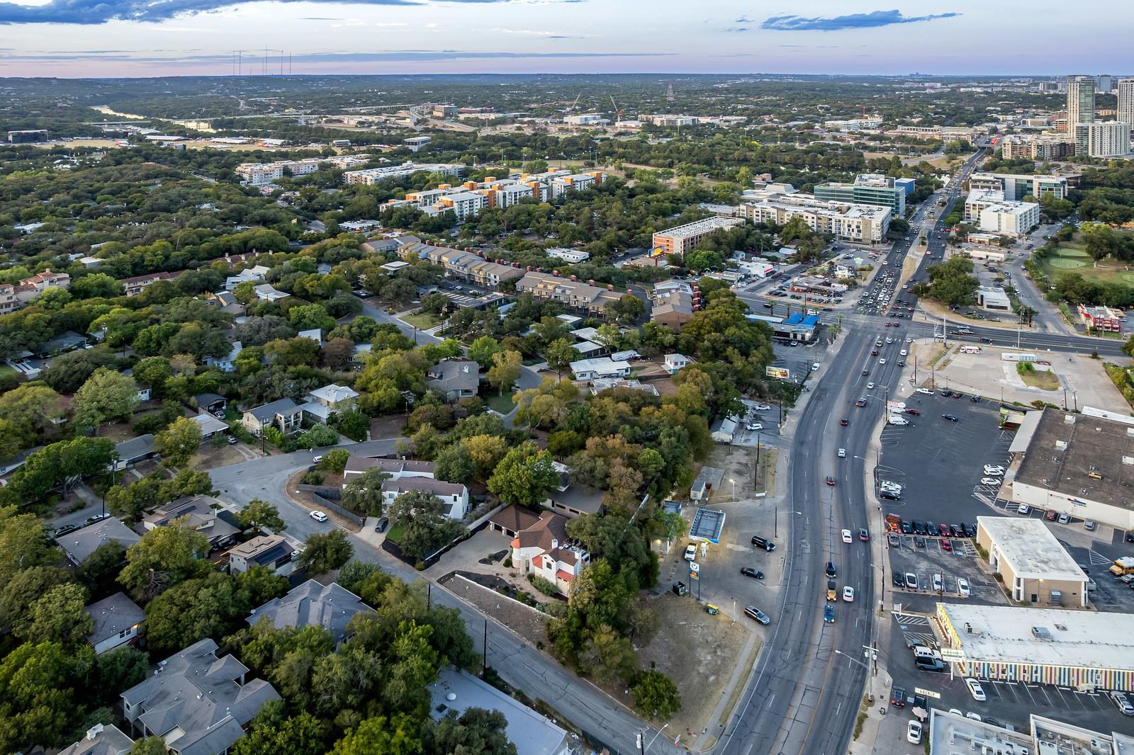 1300 Bluff St, Austin, TX 78704