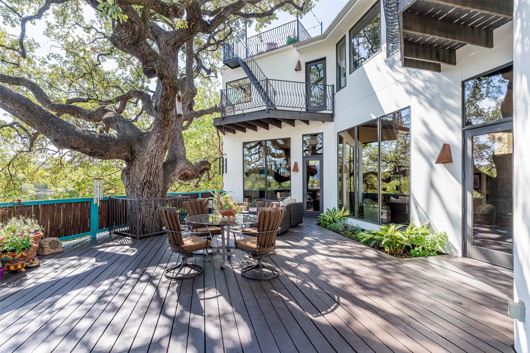 1300 Bluff St, Austin, TX 78704