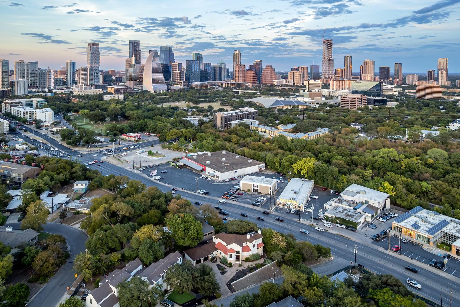 1300 Bluff St, Austin, TX 78704