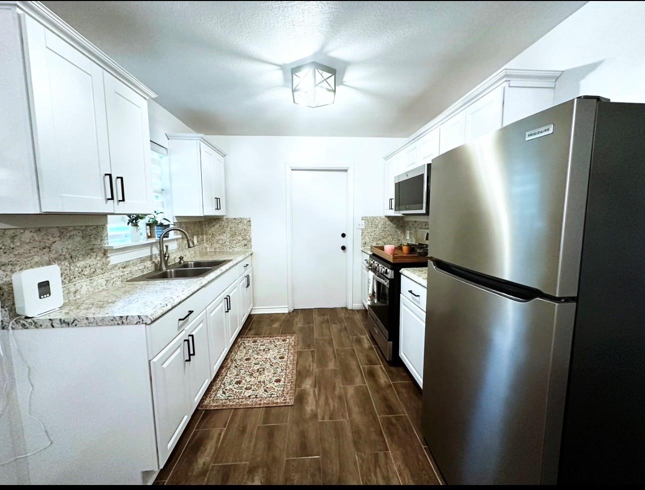 6010 Waycross Dr, Austin, TX 78745