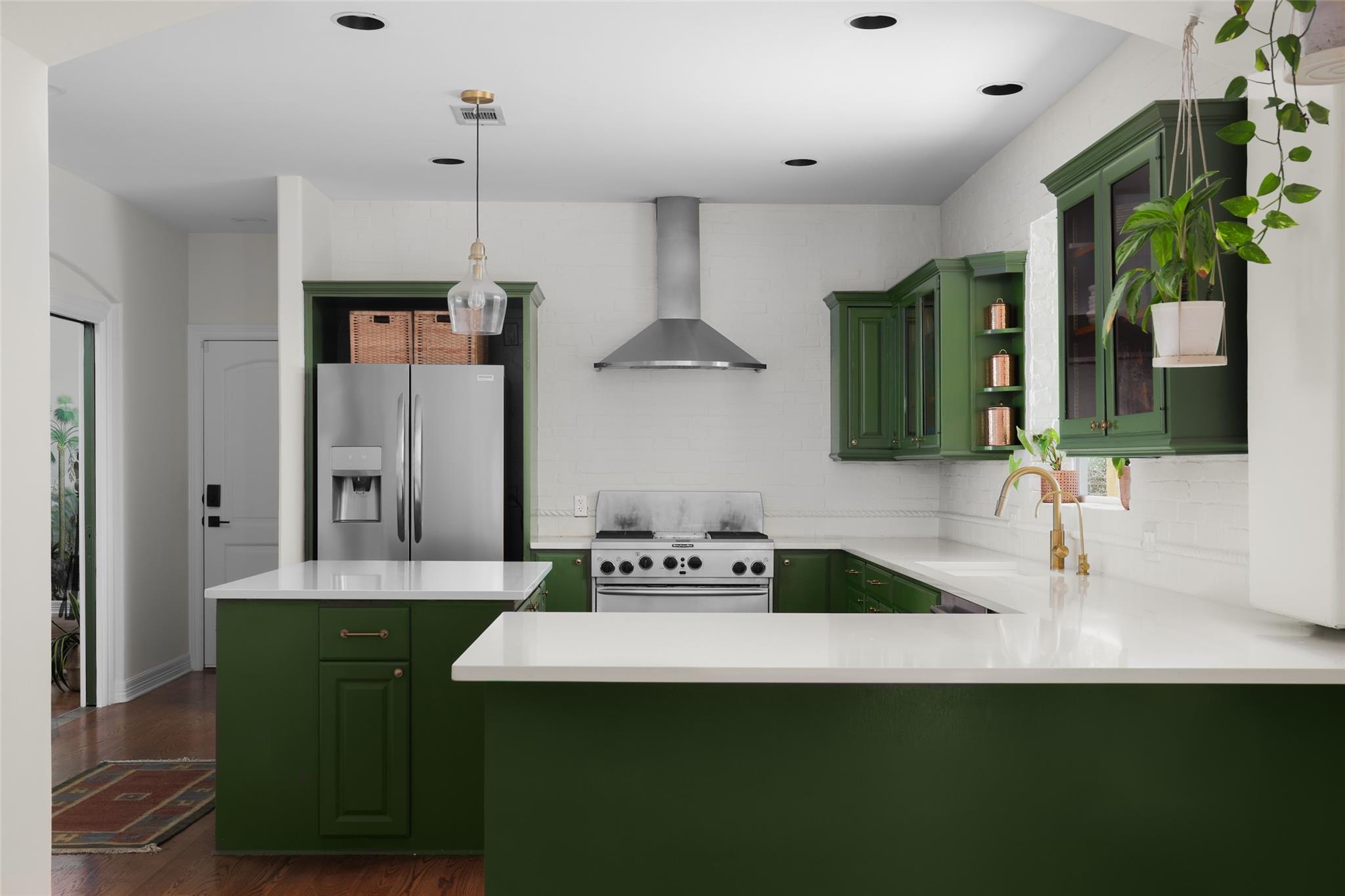 3400 Beartree Cir, Austin, TX 78730