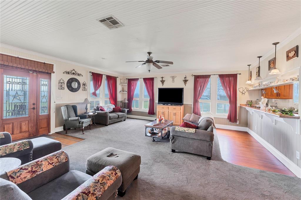 550 County Road 471, Thrall, TX 76578