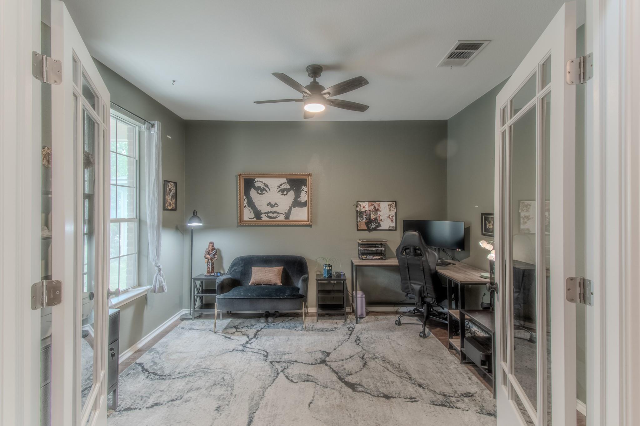 616 Bayou Bend Dr, Buda, TX 78610