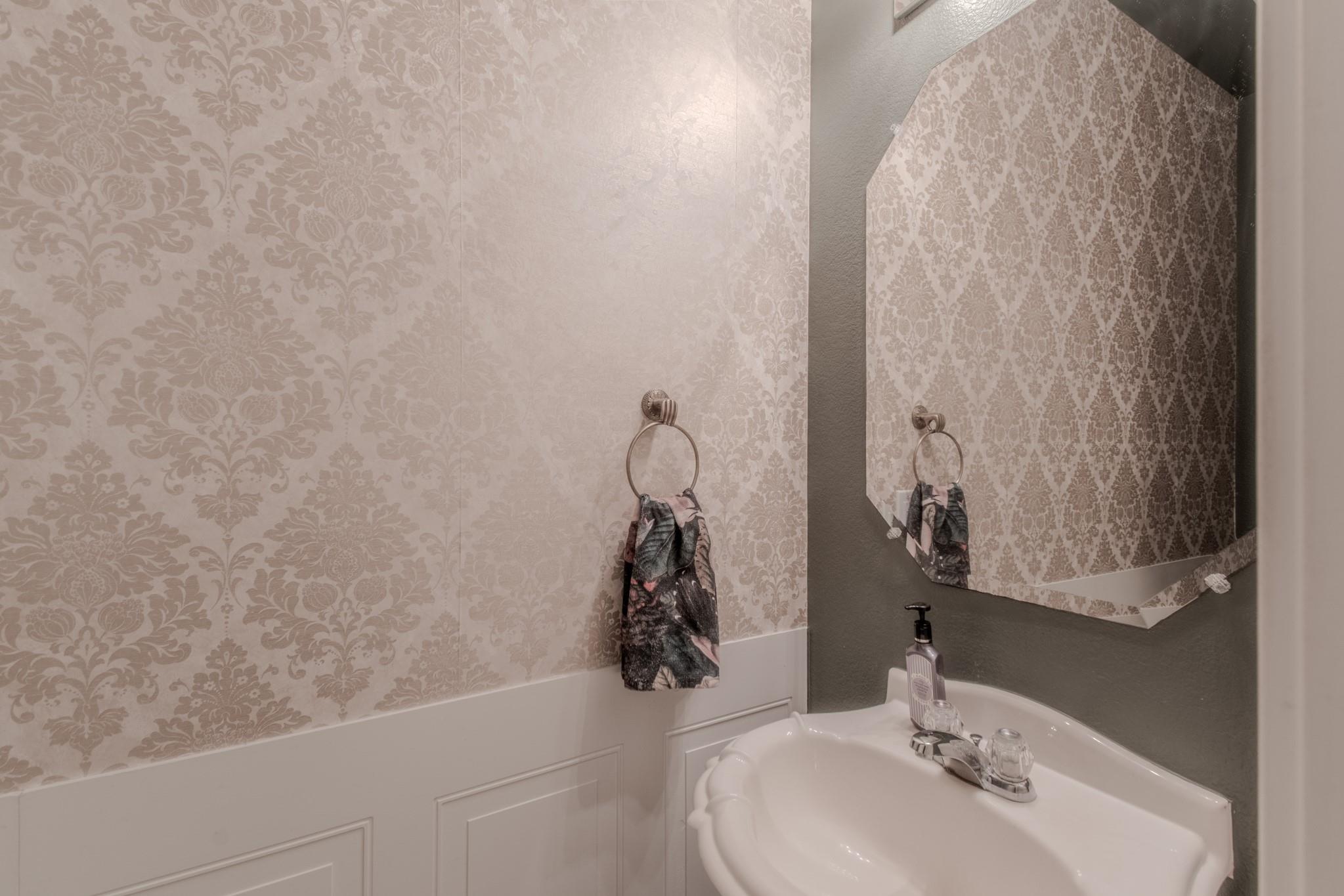 616 Bayou Bend Dr, Buda, TX 78610