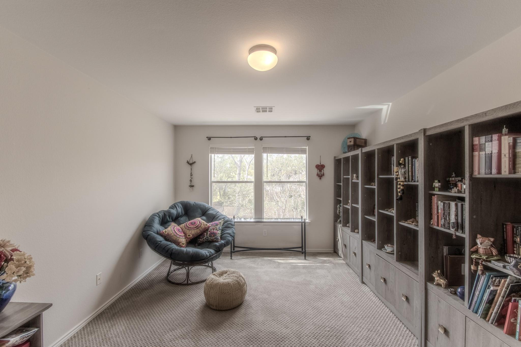 616 Bayou Bend Dr, Buda, TX 78610