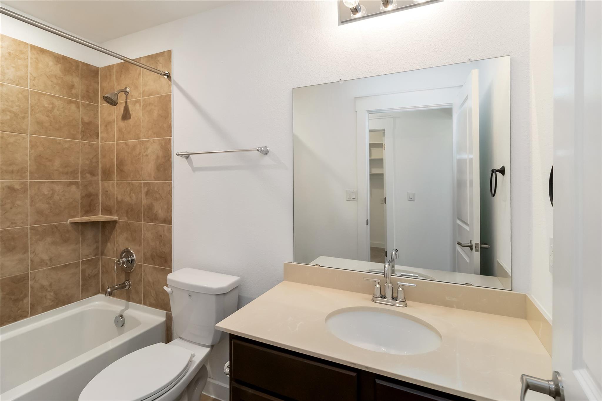 7407 Grenadine Bloom Bnd, Del Valle, TX 78617