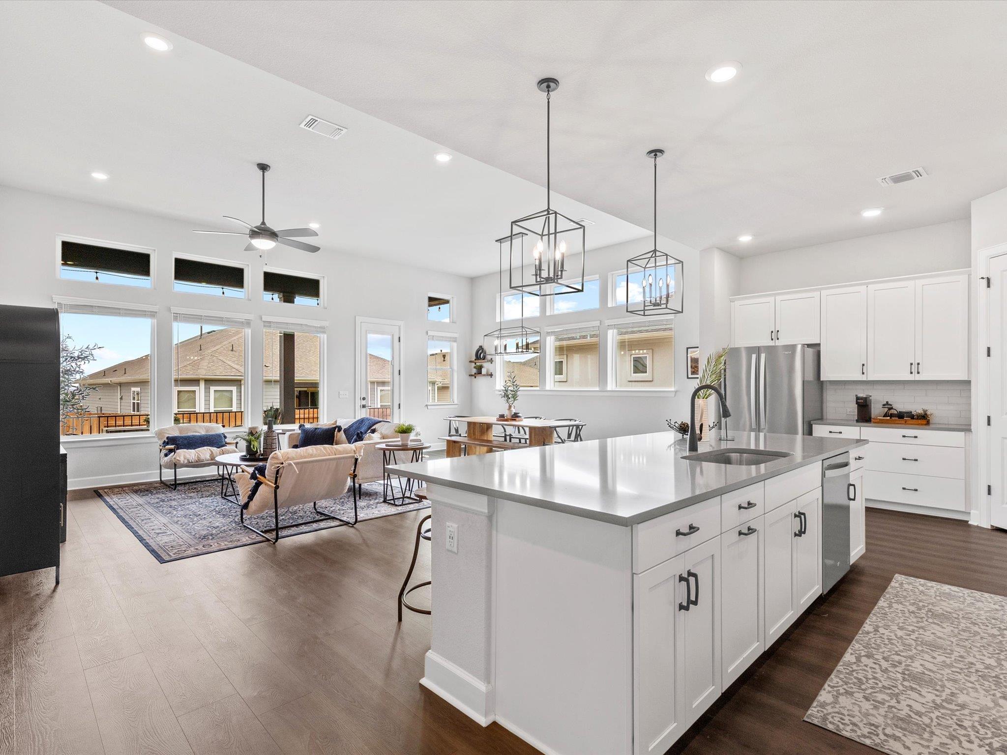 9001 Centurion Path, Austin, TX 78744