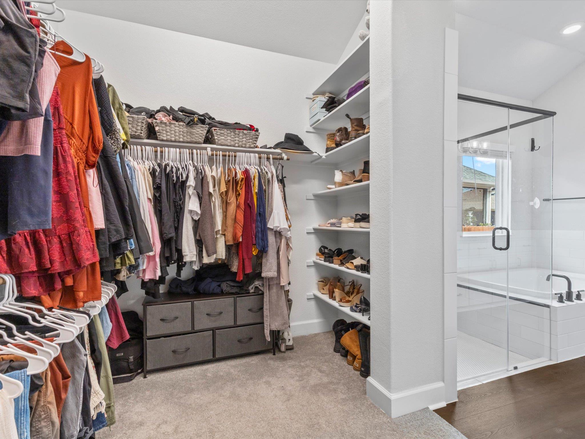 9001 Centurion Path, Austin, TX 78744