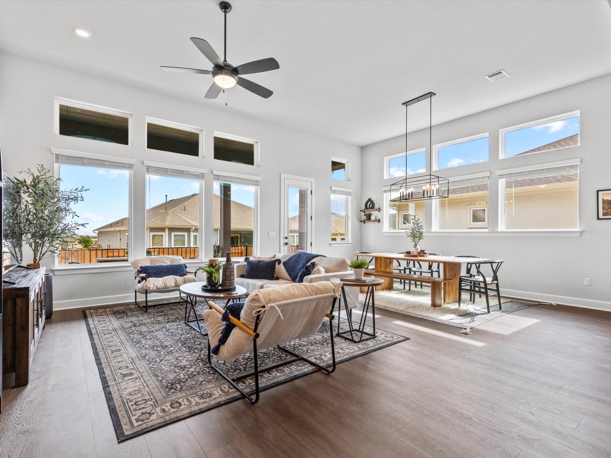 9001 Centurion Path, Austin, TX 78744