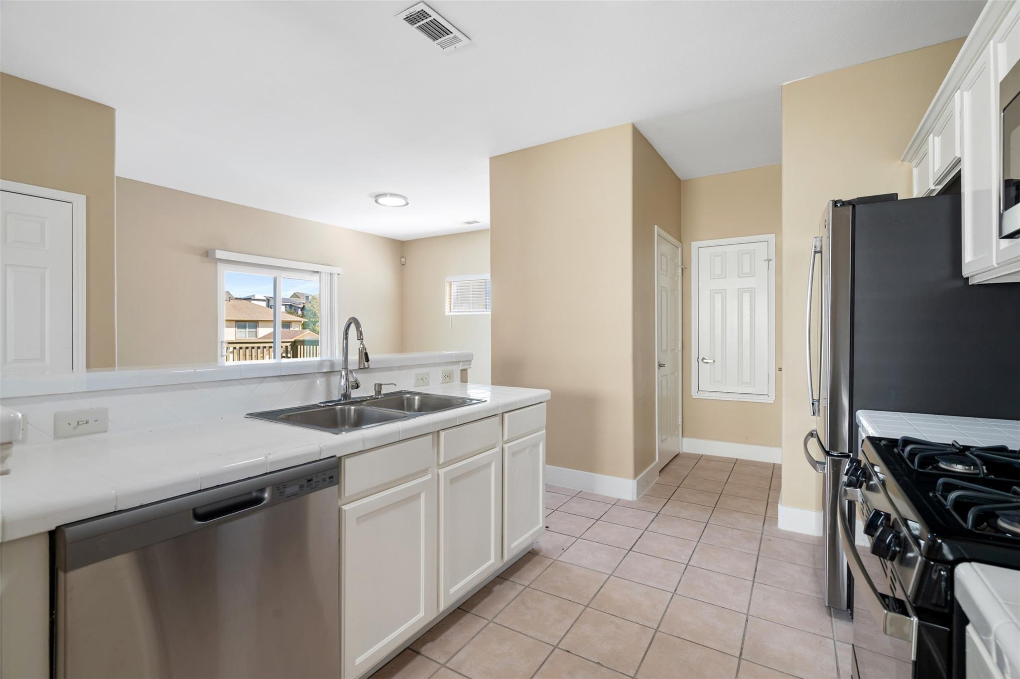 5909 Signal Pt, Austin, TX 78724