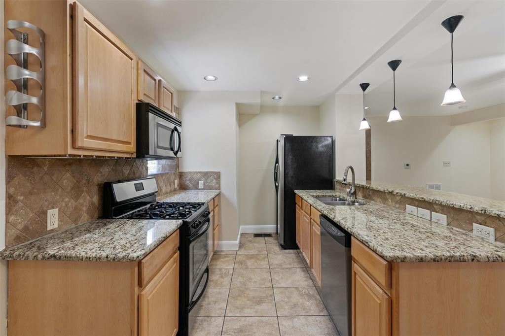 914 E 32nd St # 102, Austin, TX 78705