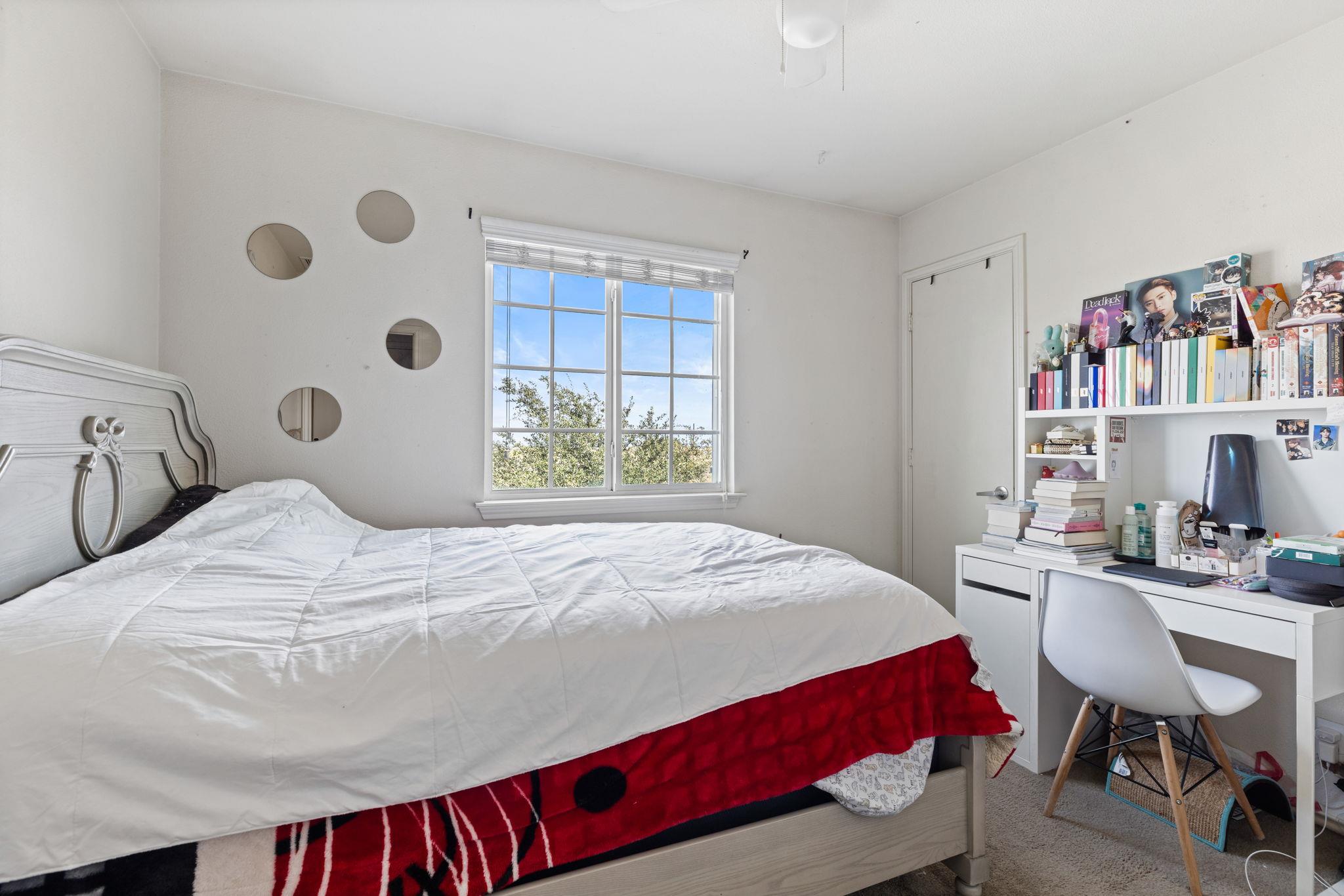 18813 Golden Eagle Way, Elgin, TX 78621