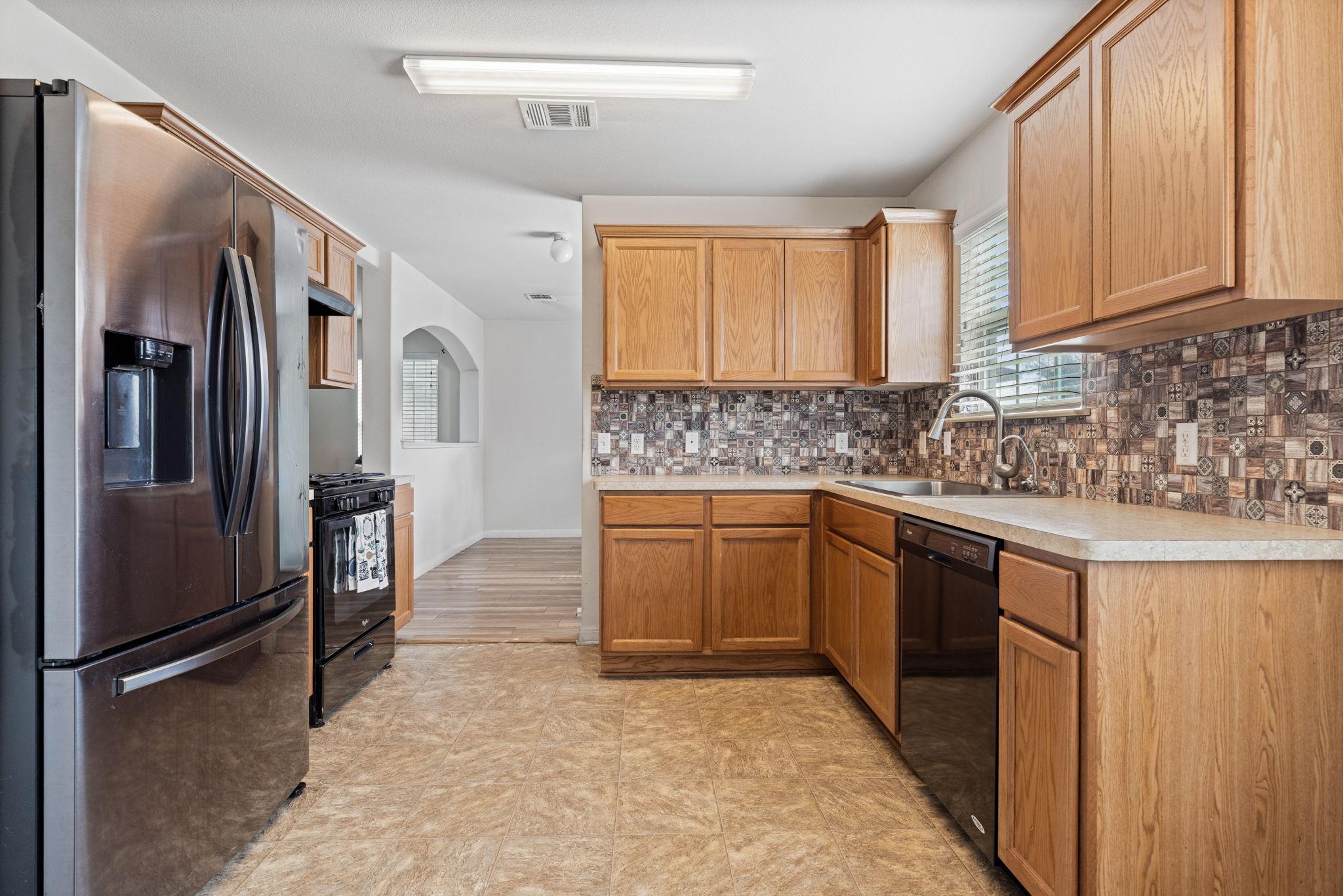 18813 Golden Eagle Way, Elgin, TX 78621