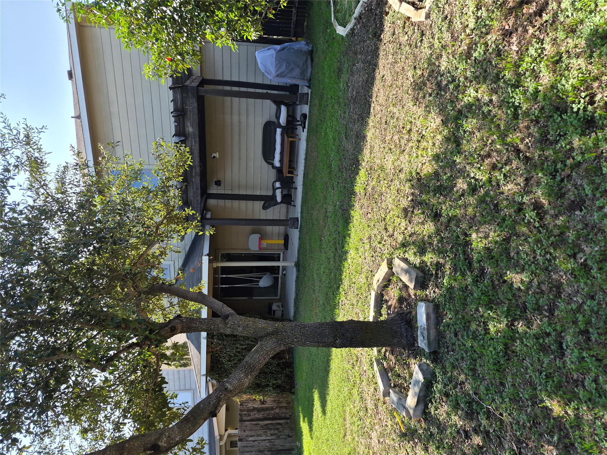 120 Hillhouse Ln, Manchaca, TX 78652