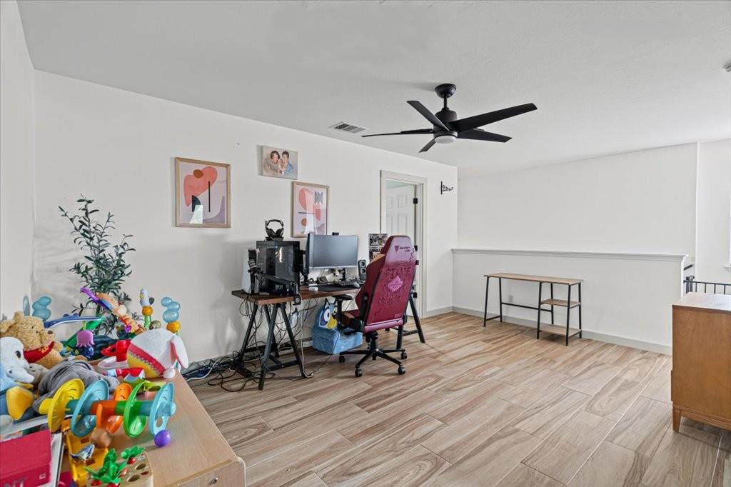 120 Hillhouse Ln, Manchaca, TX 78652